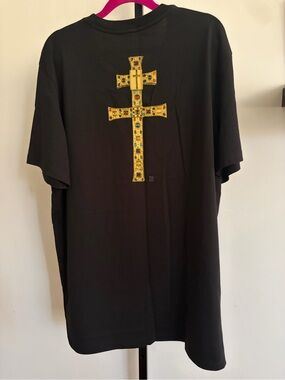 🔥🖤The Met , Collectors item Heavenly Bodies Exhibit Reliquary cross Tee